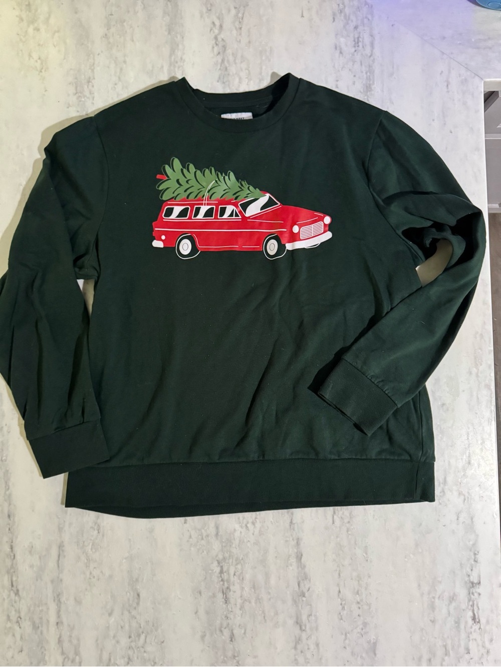 Men's Dark Green Holiday Sweatshirt with Red Car Christmas Vacation Graphic XXL